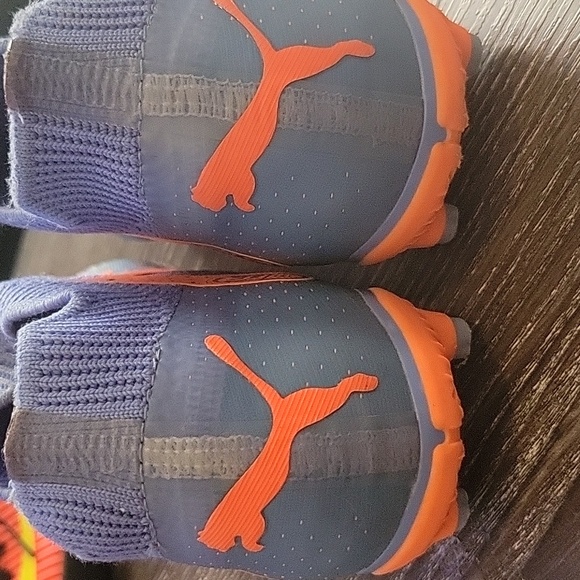 Puma soccer shoes - Picture 3 of 8